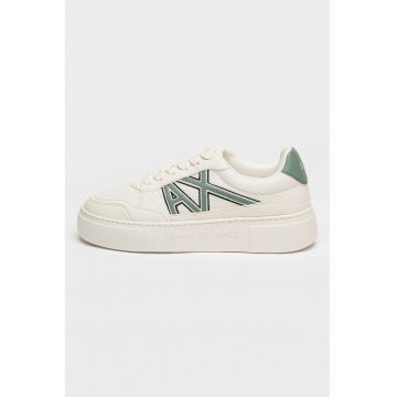 Pantofi sport low-cut cu platforma si segmente de piele ecologica