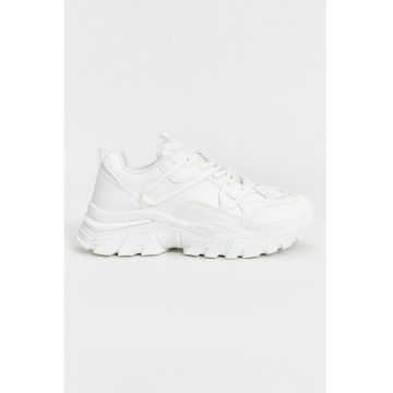Pantofi sport uni de piele ecologica