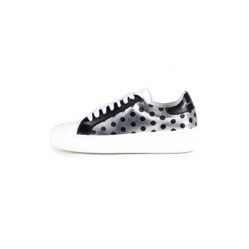 Pantofi sport din piele cu model cu buline