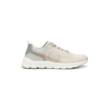 Pantofi sport cu insertii de plasa